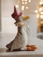 Charger l'image dans la galerie, Goose in a Pink Birthday Hat