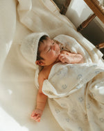 Charger l&#39;image dans la galerie, Swaddle-Bluet floral
