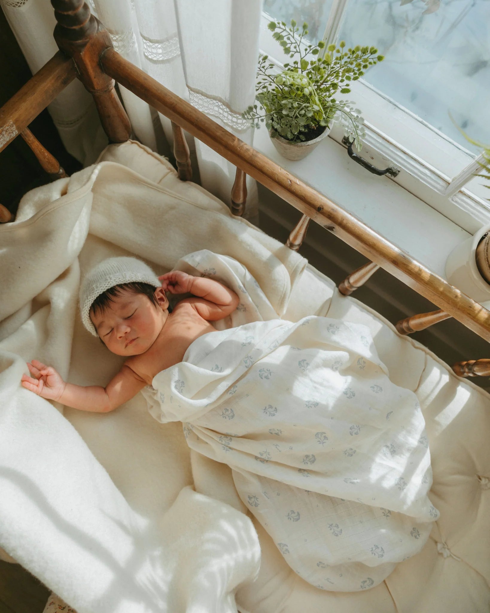 Swaddle-Bluet floral