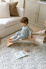 Charger l'image dans la galerie, Padded Reversible Play Mat - Hydrangeas &amp; Quilted Floral
