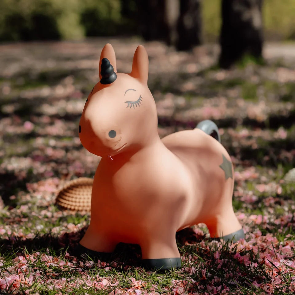 Jumping Animal- Luna the Unicorn