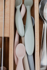 Load image into Gallery viewer, Spoon Set- Vanilla
